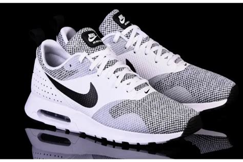 nike tavas grijs|Buy Air Max Tavas Shoes: New Releases & Iconic .